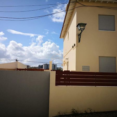 Be My Neighbour Hotel Lisbon Bagian luar foto